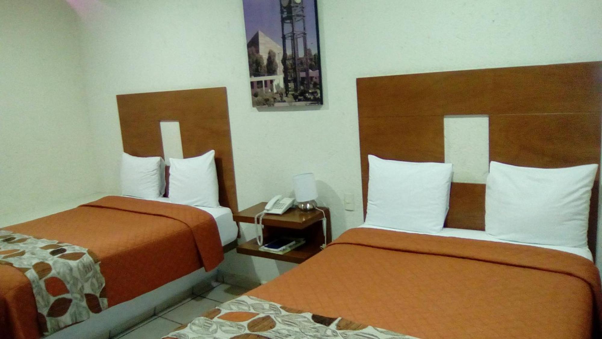 Hotel Casa De Oración San José 3*